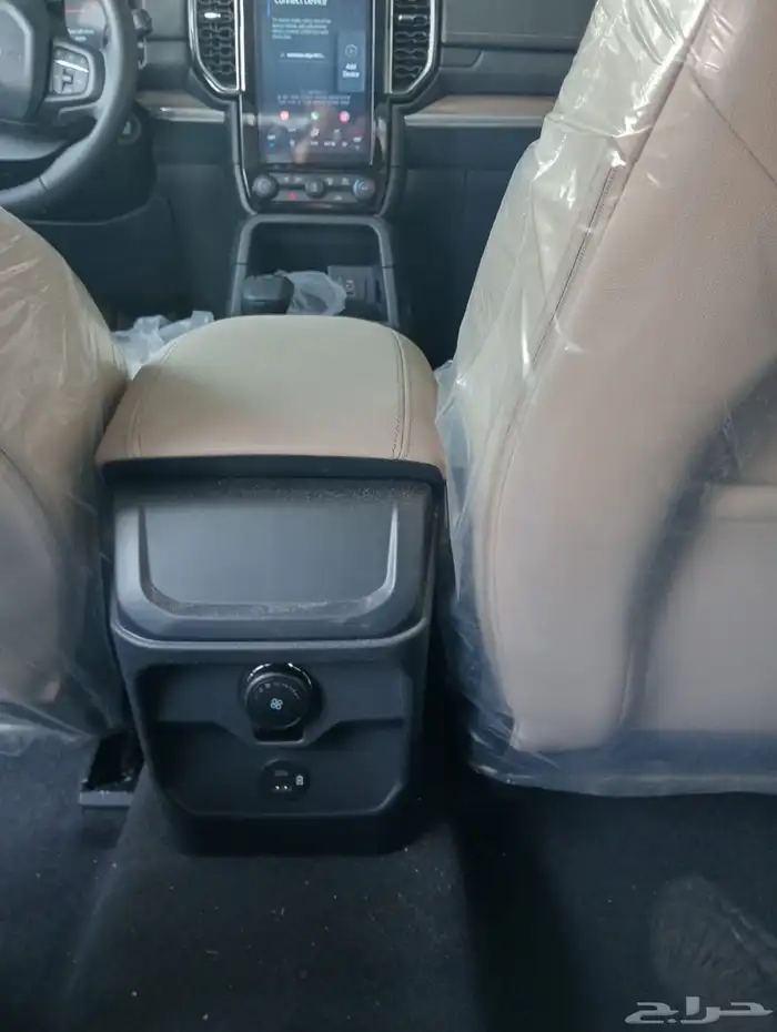 فورد ايفرست XLT دبل بنزين 2025 18