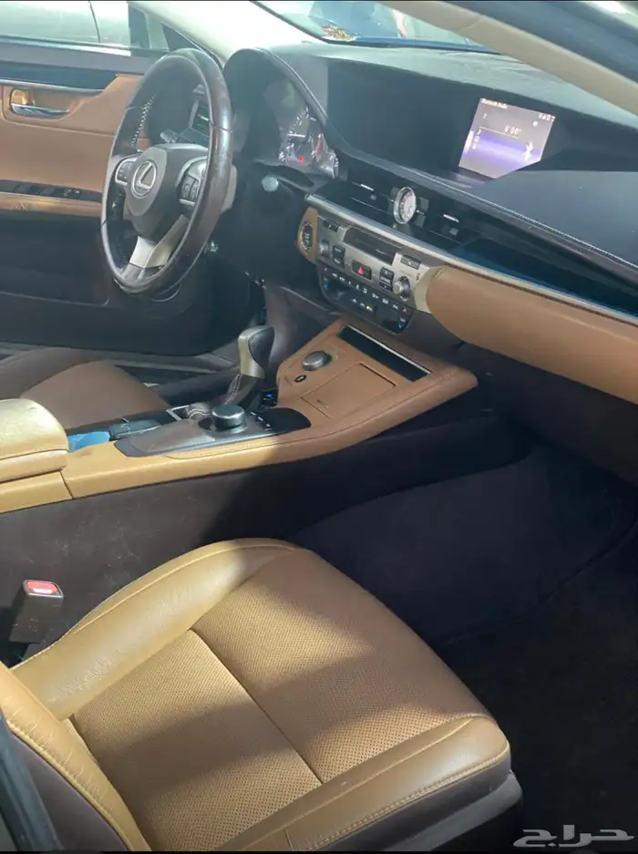 لكزس ES 4
