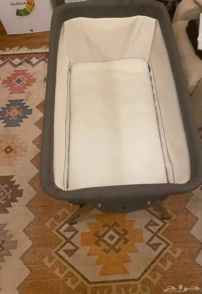 للبيع سرير و مرجيحا و هزاز 1