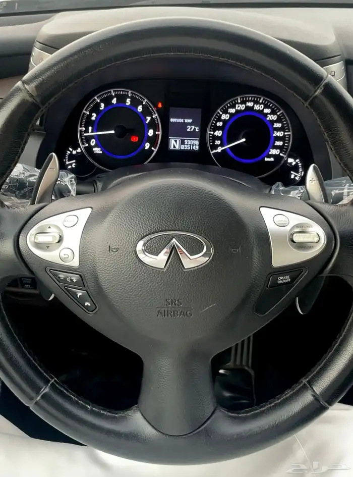 انفنتي Qx70 (مخزن) 13