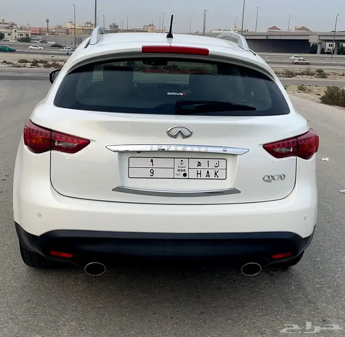 انفنتي Qx70 (مخزن) 1