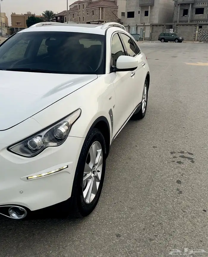 انفنتي Qx70 (مخزن) 5