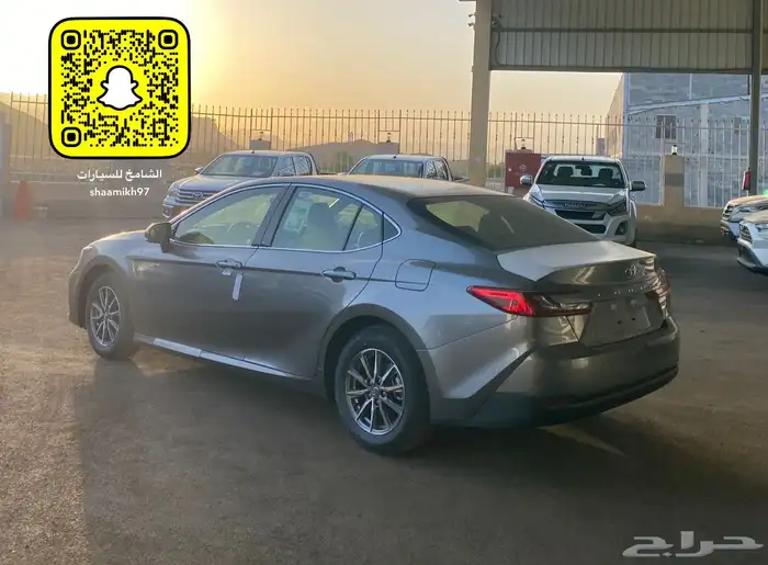 كامري 2025 E ستاندر تيتانيوم بنزين 3