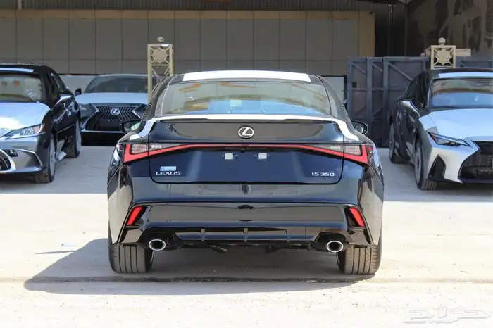 لكزس - IS350 F Sport - خليجي - 2025 - فل كامل 3