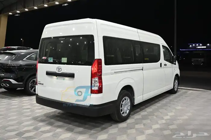 تويوتا باص هايس 13 راكب 2025 21