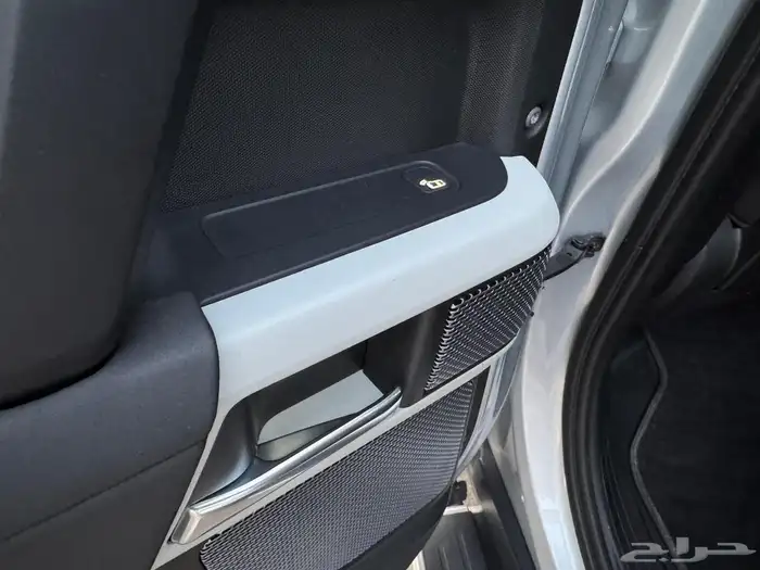 رنج روفر ديفندر FIRST EDITION 110 موديل 2020 ( KIT KAHN ) 35