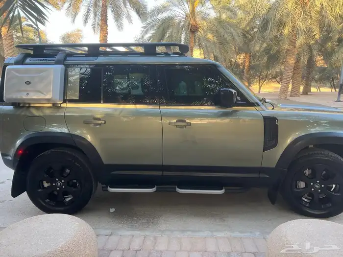 لاند روفر ديفندر HSE 110 موديل 2020 ممشى قليل والمالك الأول 1