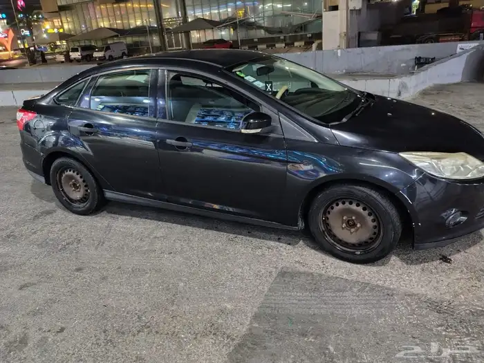 سيارة فورد فوكس 2012 2