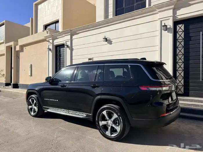 جراند شيروكي ليمتد بلس لارج 2024 0