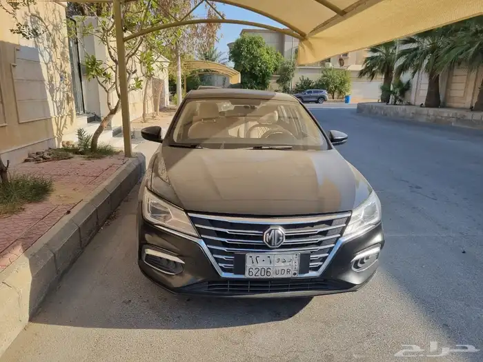 ام جي نظيفه مالك اول 1