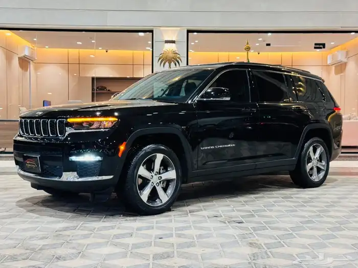 شيروكي لمتد فل كامل نظيف جدا 2