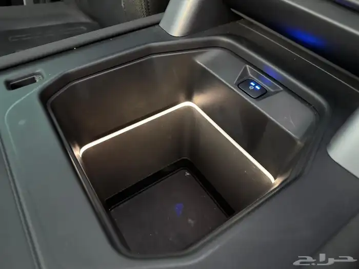 رنج روفر ديفندر FIRST EDITION 110 موديل 2020 ( KIT KAHN ) 30