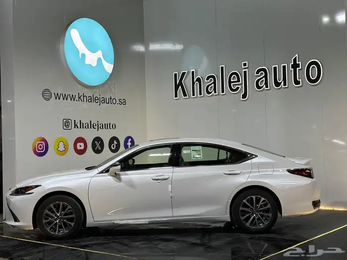 لكزس ES300 2025 ( تقسيط وكاش ) 15