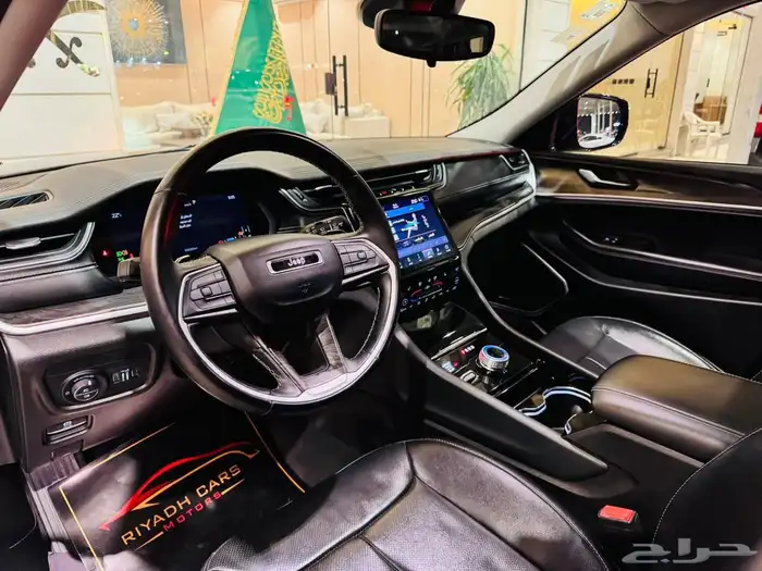 شيروكي لمتد فل كامل نظيف جدا 10