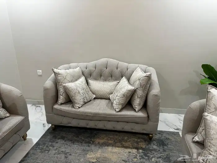 كنب بحاله جيده جدا 4