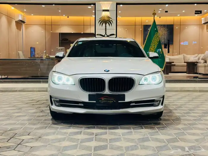 بي ام دبليو 730 نظيف جدا سعودي 0