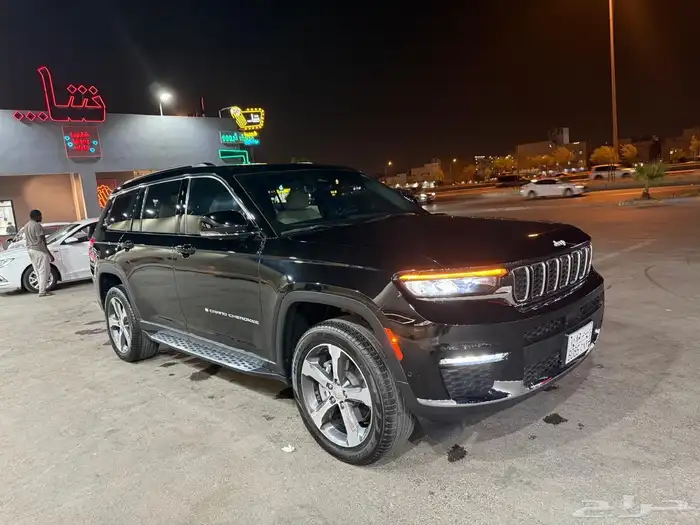 جراند شيروكي ليمتد بلس لارج 2024 4