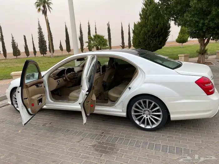 مرسيدس AMG 2012 نظيفة على الفحص 0