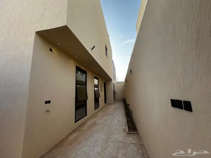 للبيع فيلا حي بدر بالرياض 2