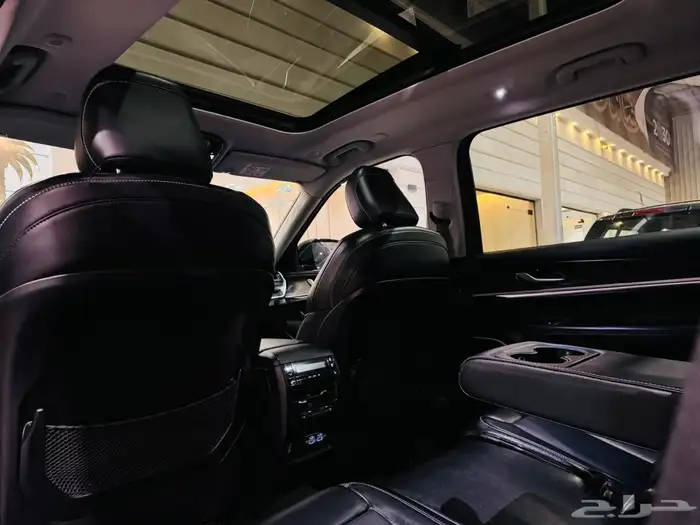 شيروكي لمتد فل كامل نظيف جدا 8