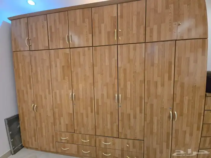 دولاب للبيع 0