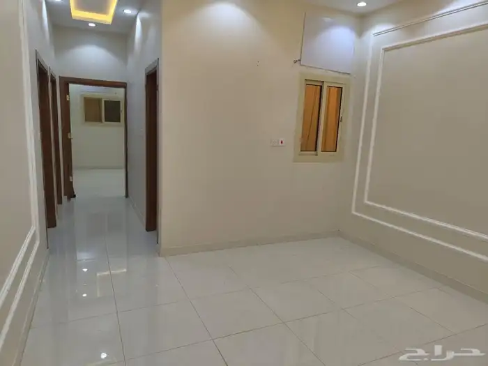 شقه دور اول للايجار حي اليرموك مطبخ راكب 2