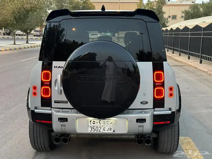 رنج روفر ديفندر FIRST EDITION 110 موديل 2020 ( KIT KAHN ) 7