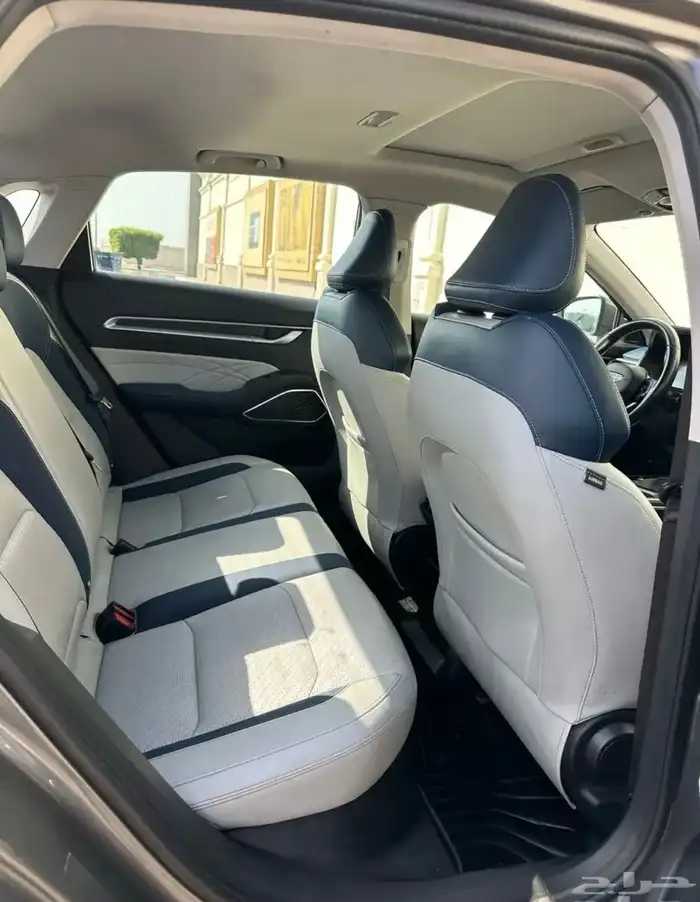 جيلي امجراند 7 موديل 2023 ممشى قليل نظيفة جدا  وكالة 17