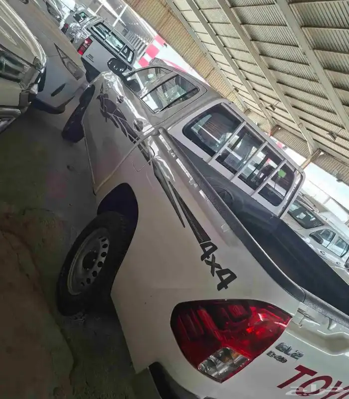 تويوتا هايلوكس 1