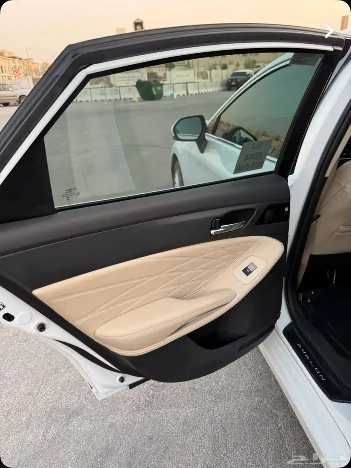 تويوتا افالون 2019 فل كامل اعلى فئه 10