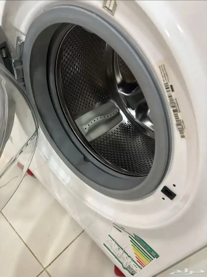 غساله ملابس اريستون 9 كيلو صناعة إيطاليا 1