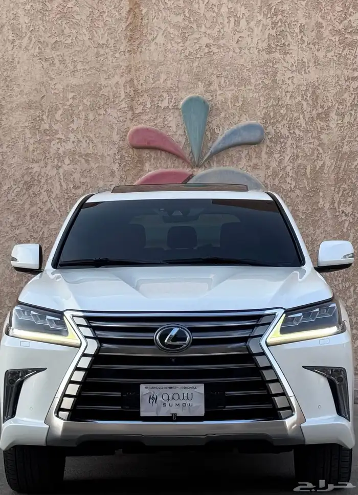 لكزس LX570 2016 مخزنه بلاك اديشن 0