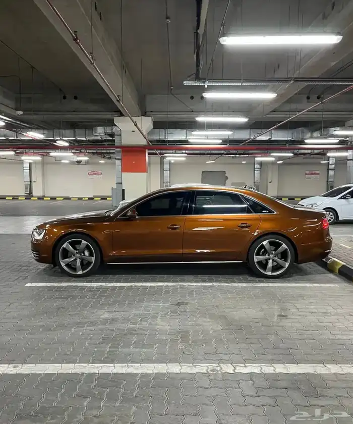 اودي A8 نظيفه 1