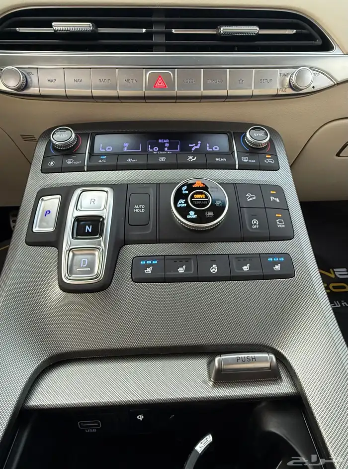 هونداي باليسيد 2021 دبل ( كالجرافي بلاك اديشن ) للبيع 24