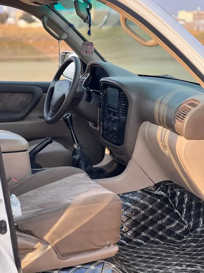 جيب صالون موديل 2000 10