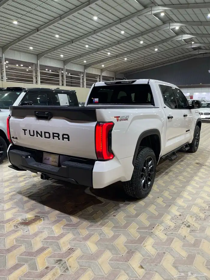 تندرا غمارتين بنزين عداد 17 الف 2023 4