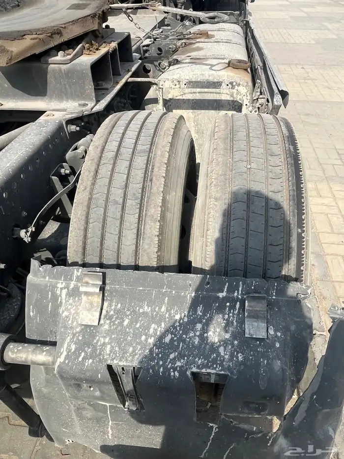 شاحنة فولفو 2