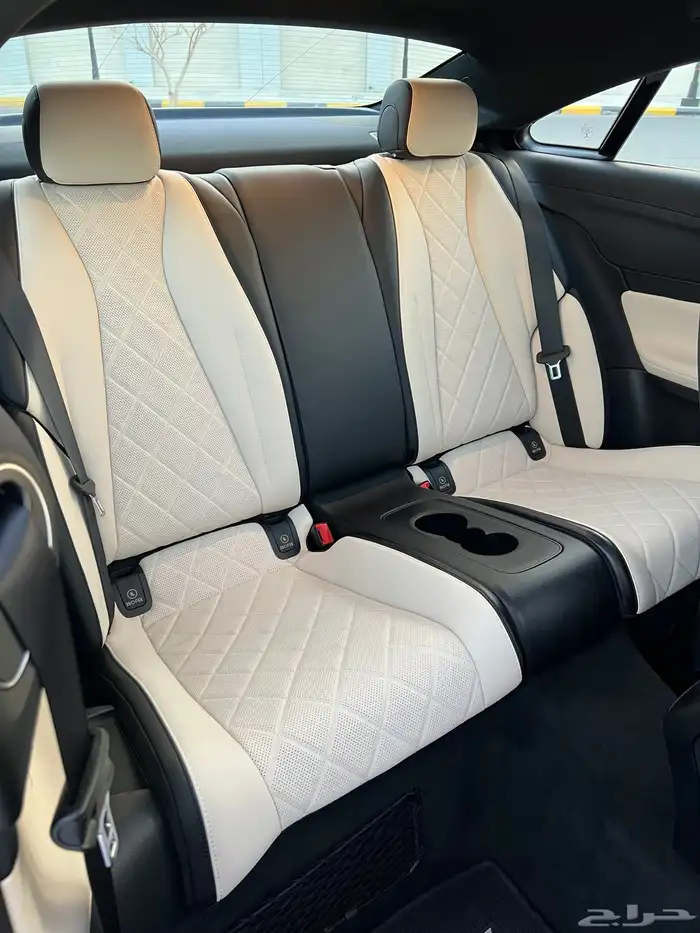 مرسيدس E450 كوبيه 2019 36