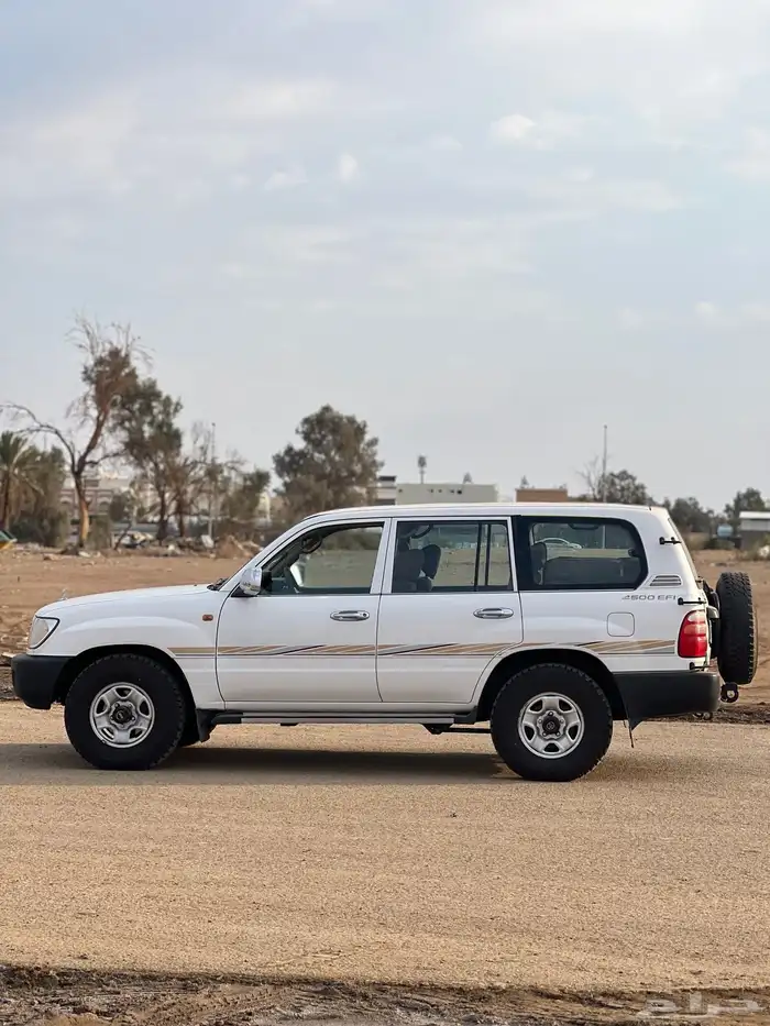 جيب صالون موديل 2000 4