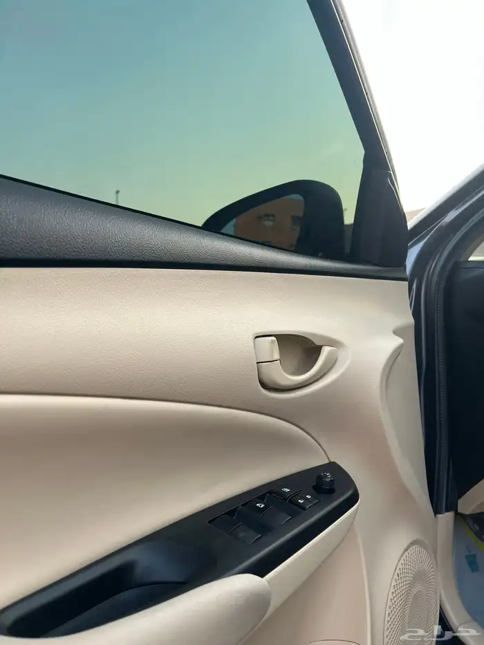 تويوتا يارس 2020 فل كامل 12