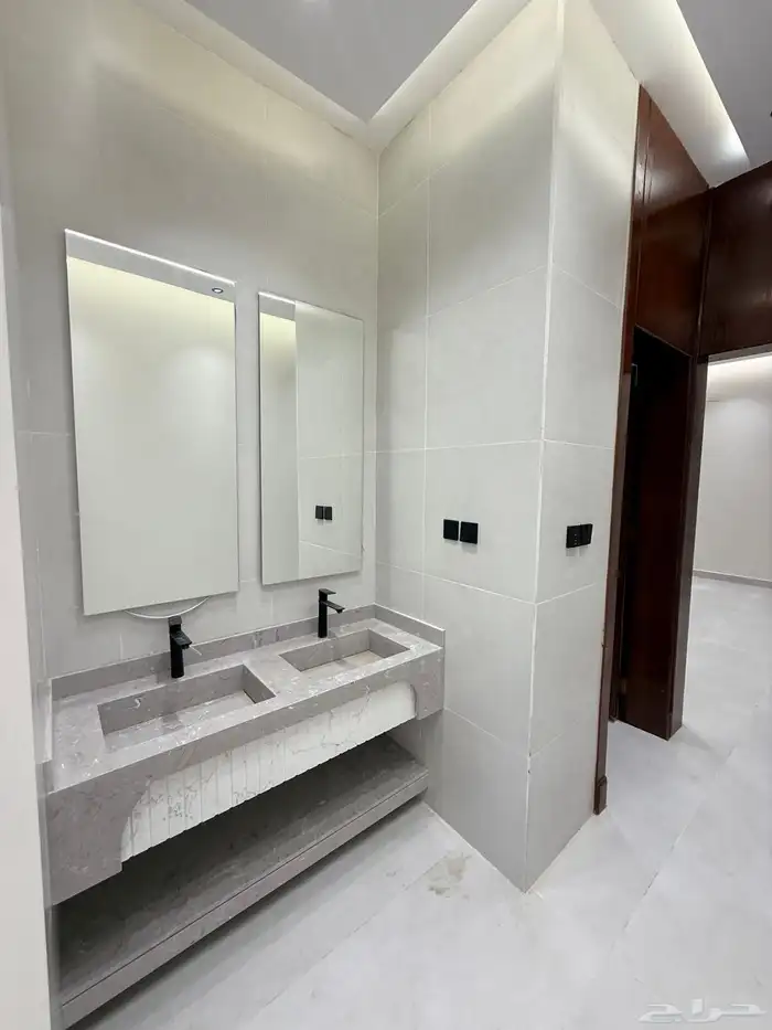 فرصه للبيع فيلا روف ب 685 الف عليها تامين وحي مكتمل الخدمات 63