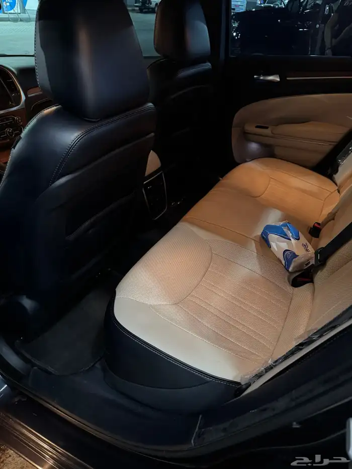 كرايسلر 2018 فل كامل للبيع 6