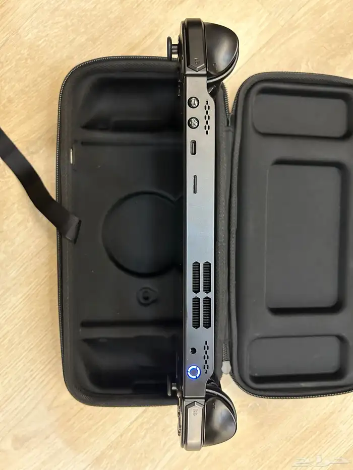 جهاز Lenovo Legion Go 1TB 3