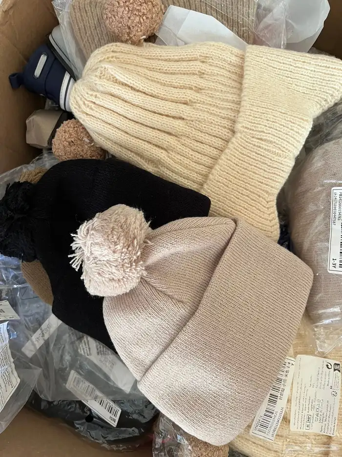 أحذية وشناط وقبعات 3