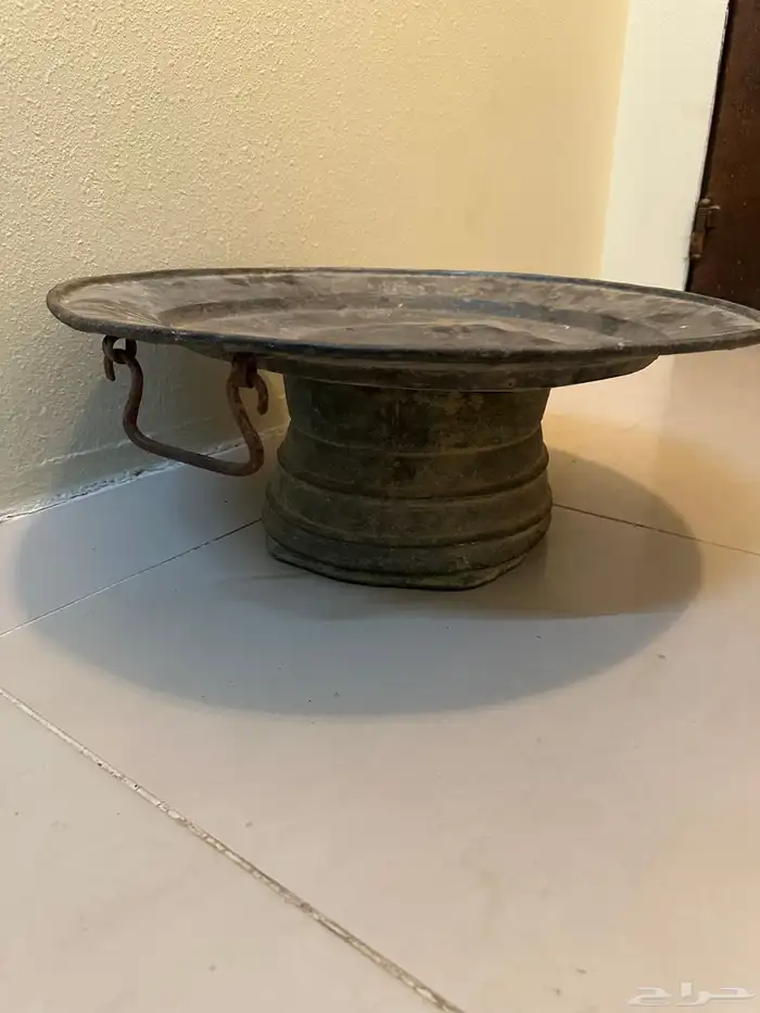 للبيع صينية نحاس قديمة 4