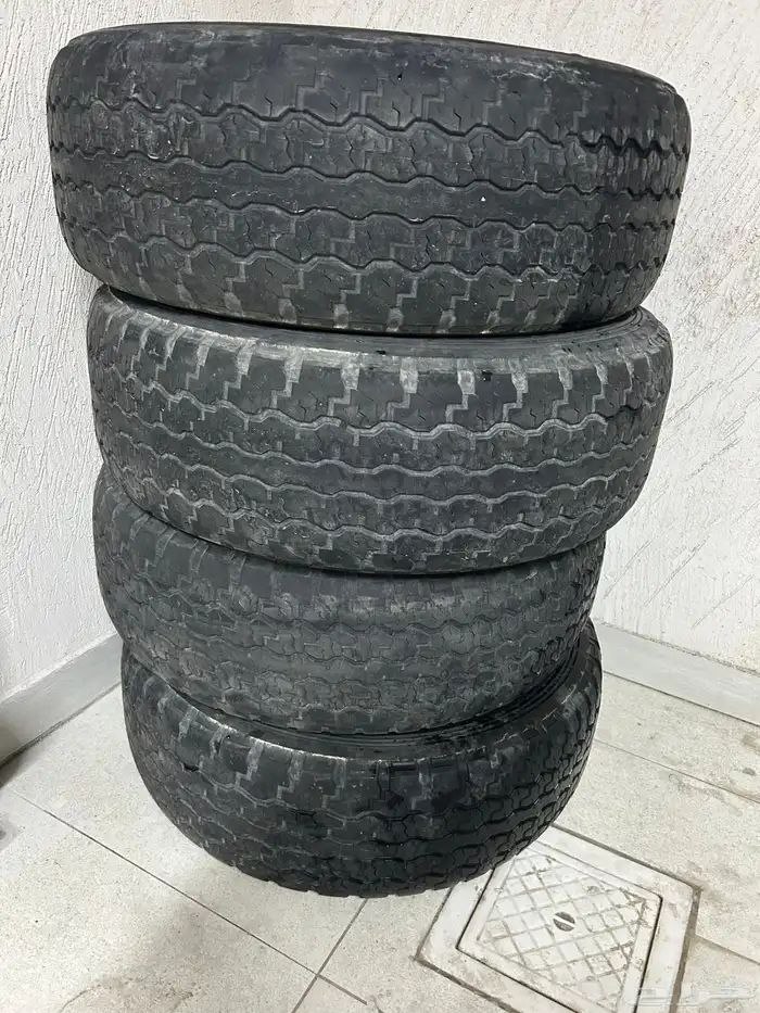 كفرات دنلوب لاند كروز 2002 1