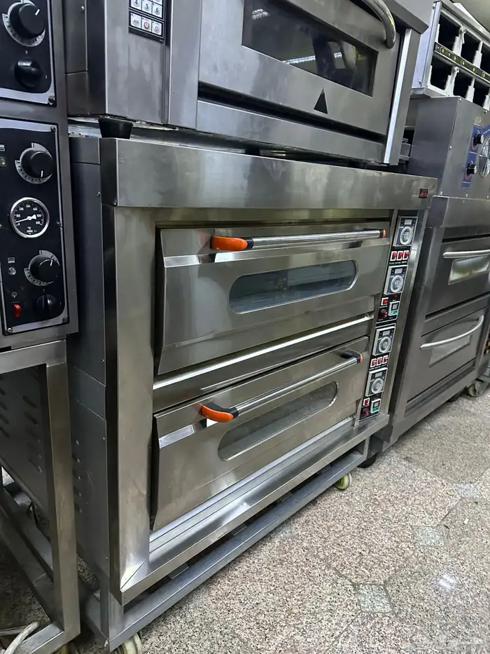 بيع جميع معدات المطاعم والمخابز والكفيهات المستعمله شبه جد 44