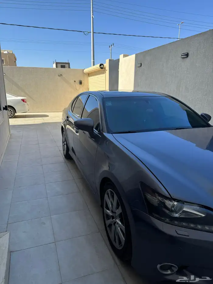 لكزز جي اس 2