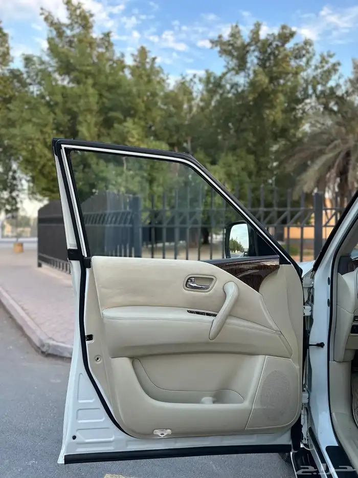 نيسان باترول موديل 2015 سعودي فتحه دبل 33