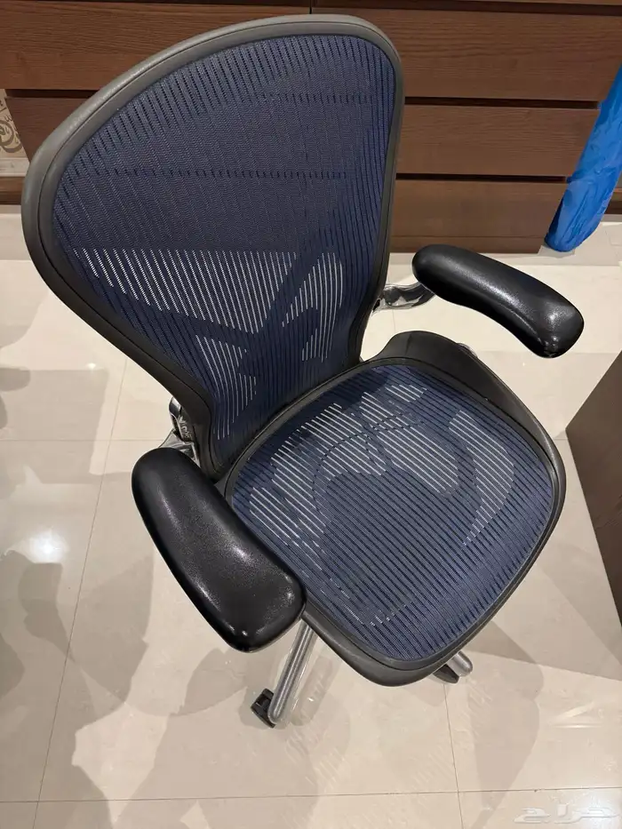 كرسي هيرمان ميلر Herman miller مقاس B بحالة ممتازة 0